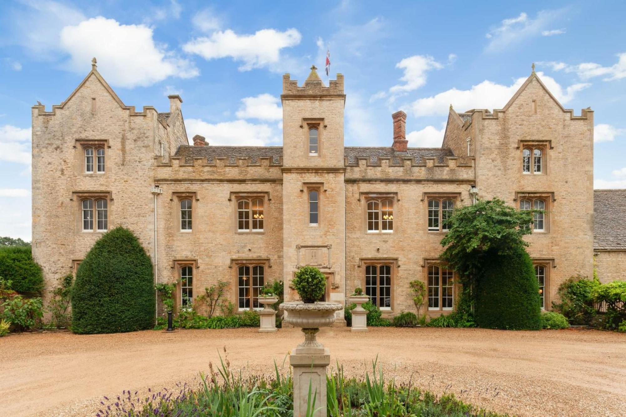 Weston Manor Hotel Exteriör bild